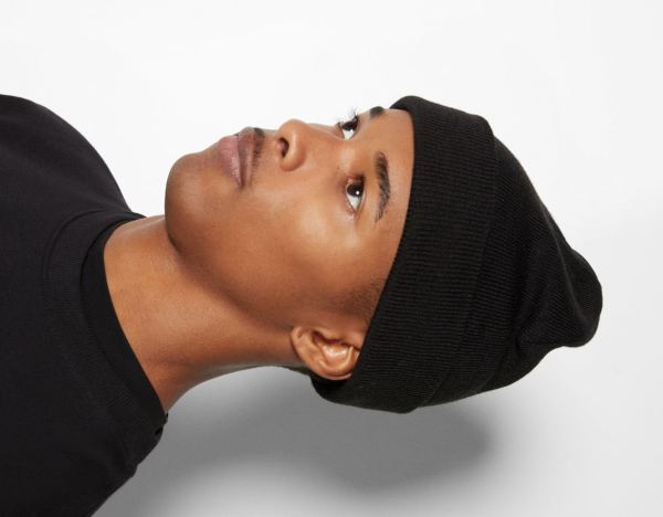 Black Men's Bershka Basic Beanie Caps | UxZJA9uExNl