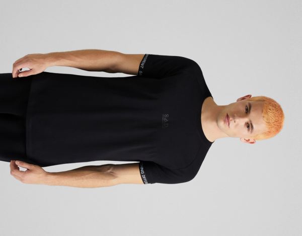 Black Men's Bershka With Slogan T Shirts | Q4ovIGe1SnQ