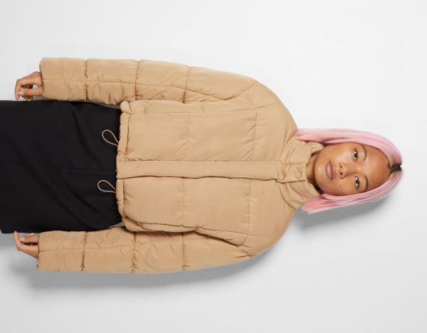 Brown Women's Bershka Short Puffer Jackets | b39V6eHLmCq