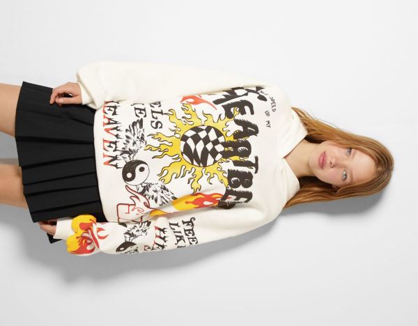 Cream Women's Bershka Graphic Print Hoodie | sBTykfIujU0