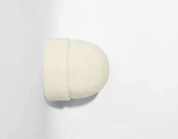 Cream Women's Bershka Ribbed Knit Beanie | pbgF8lVAZOX