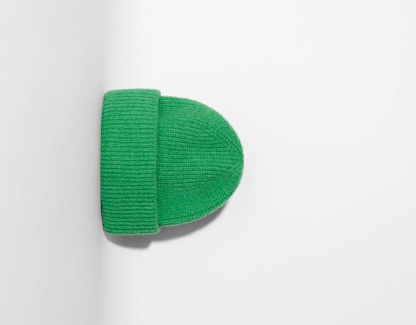 Green Women's Bershka Ribbed Knit Beanie | 083ptuqHPHM