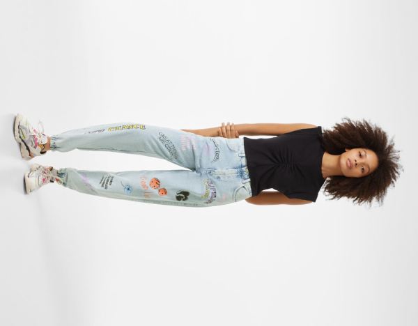 Light Blue Women's Bershka Graffiti Print Jogger Jeans | fys4E6TZnOB