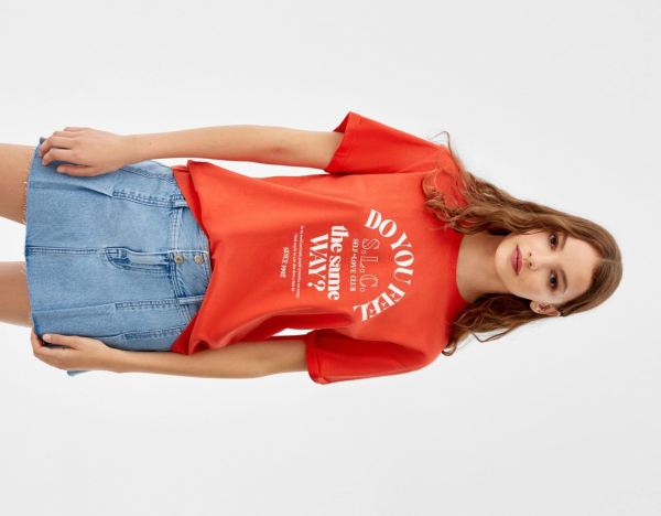 Red Women's Bershka Short Sleeve With Print T Shirts | a9r35ZpM6p6