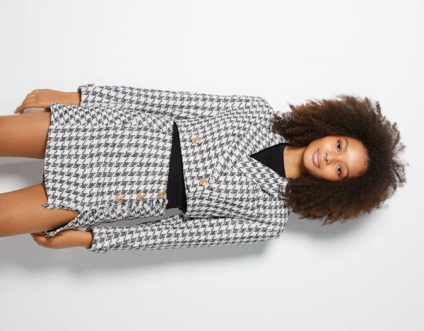 White / Black Women's Bershka Cropped Houndstooth Textured Blazer Outerwear | Qmt1d55c8OE