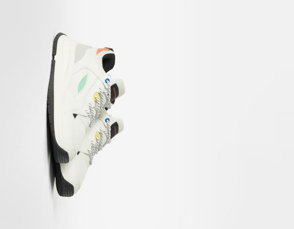 White Men's Bershka With Colorful Details Sneakers | kYaHtCyKACx