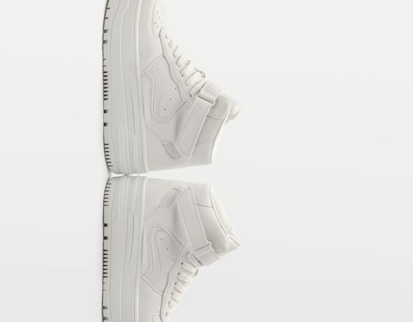 White Women's Bershka High-top With Strap Sneakers | 2nKiaY1UhTY