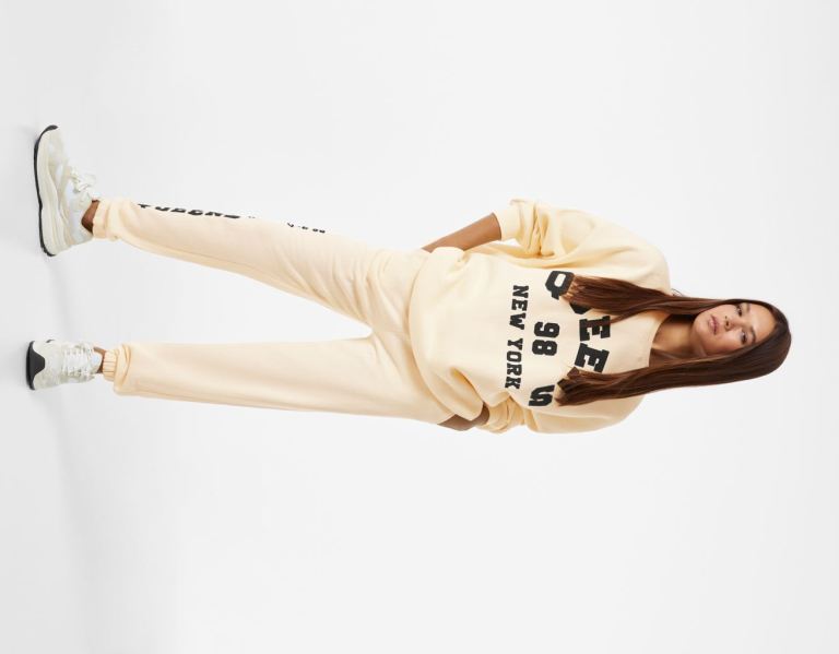 Beige Women\'s Bershka Plush Sweat Pants | GqdoijiAjCM