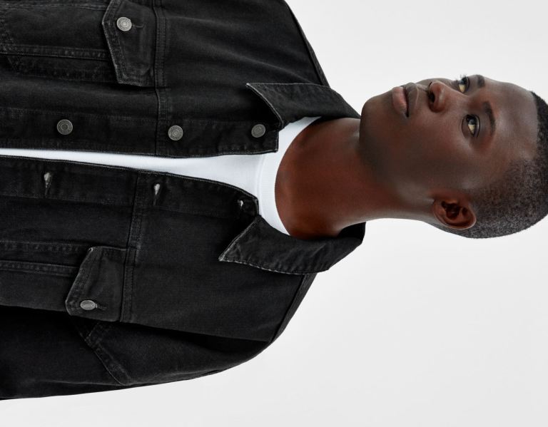 Black Men's Bershka Oversized Denim Jackets | 8GVyVaRhHbe