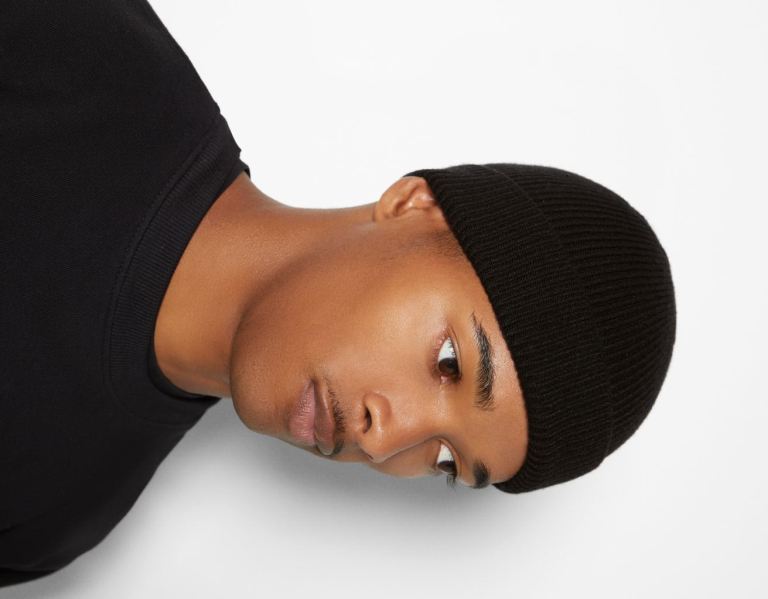 Black Men\'s Bershka Short Beanie Caps | sl3tsEWdWqr