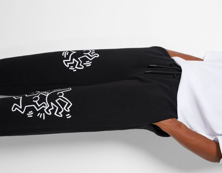 Black Men's Bershka Sweatpants With Keith Haring Print Tracksuits | DOQDjebUqsE