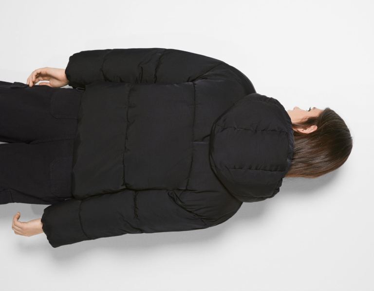 Black Women's Bershka Oversize Hooded Puffer Jackets | PsHx3W3yzjB