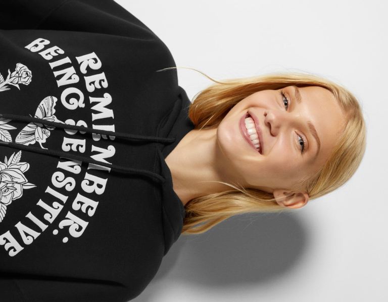 Black Women's Bershka Oversized With Print Hoodie | zacXVYILqr8