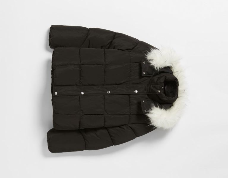 Black Women's Bershka Puffer With Faux Fur Hood Jackets | u220jkM1vN4