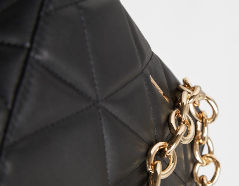 Black Women's Bershka Quilted Hand With Chunky Chain Handle Bags | JX7MErB77x9