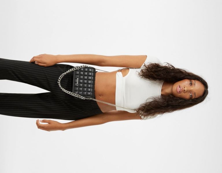 Black Women\'s Bershka Quilted Hand With Chain Bags | YXLLpBjo4kl