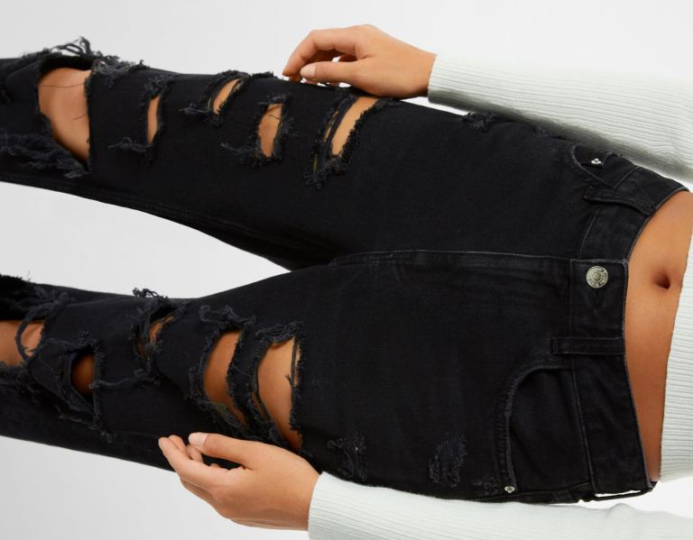 Black Women's Bershka Ripped, Cropped, Straight-leg Jeans | rsvmUY3BgL6