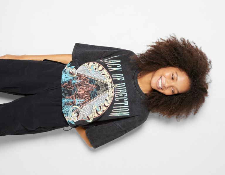 Black Women\'s Bershka Short Sleeve Faded Effect Print T Shirts | aHsFfrVskgE