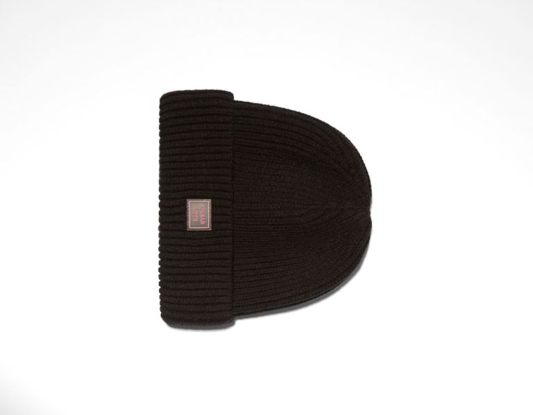 Black Women's Bershka Short With Patch Beanie | I0VsibHRipt