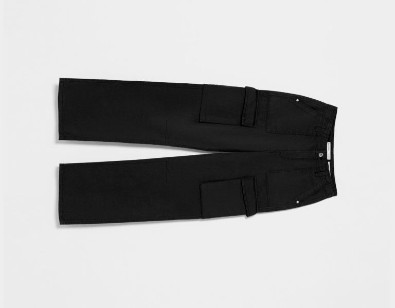 Black Women's Bershka Straight Fit Cargo Pants | H5ygYkIBIY0