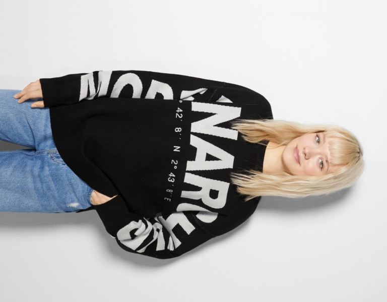 Black Women\'s Bershka Sweater With Lettering Sweaters | 8c3guP66P4A