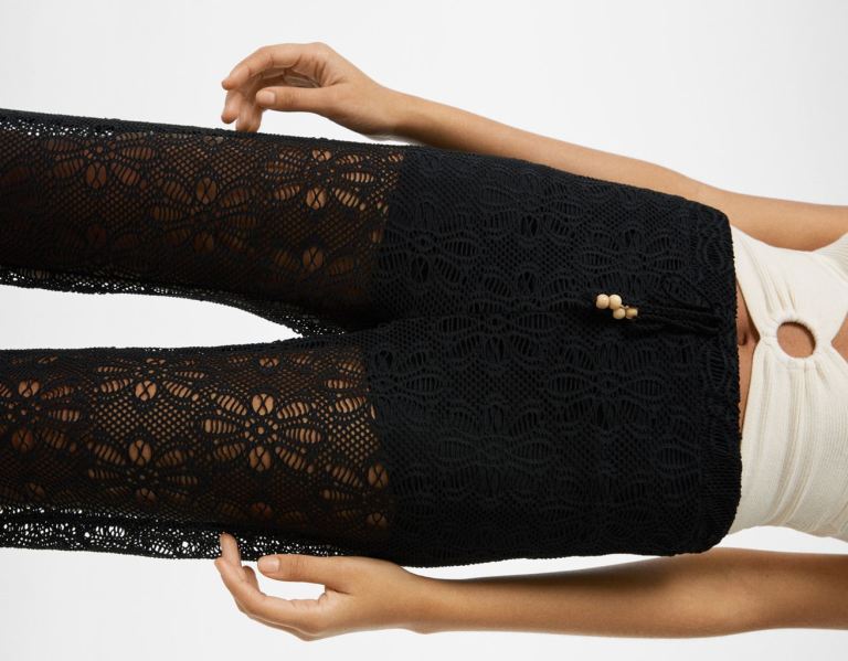 Black Women's Bershka Wide-leg Daisy Pattern Crochet Pants | bahCeNmv2Vz