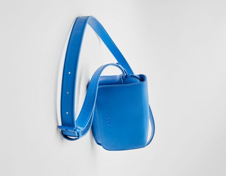 Blue Men's Bershka Crossbody Bags | 7r5vanvE0lA