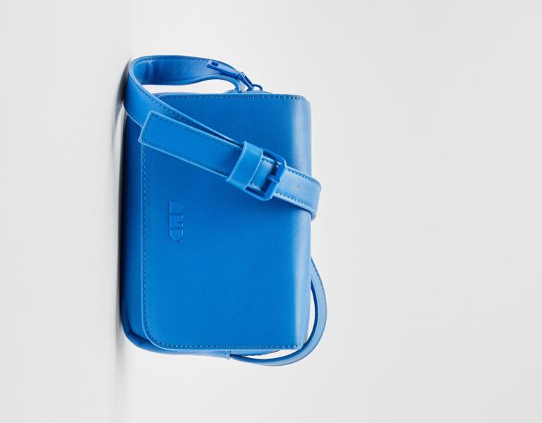 Blue Women's Bershka Crossbody Bags | a95betWufkY