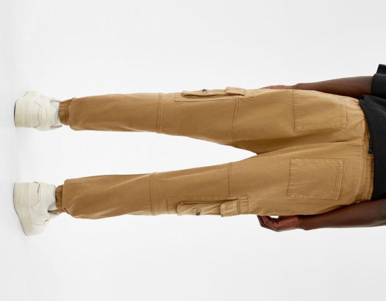 Brown Men's Bershka Cargo Joggers Pants | 2xnaWiW2zeq