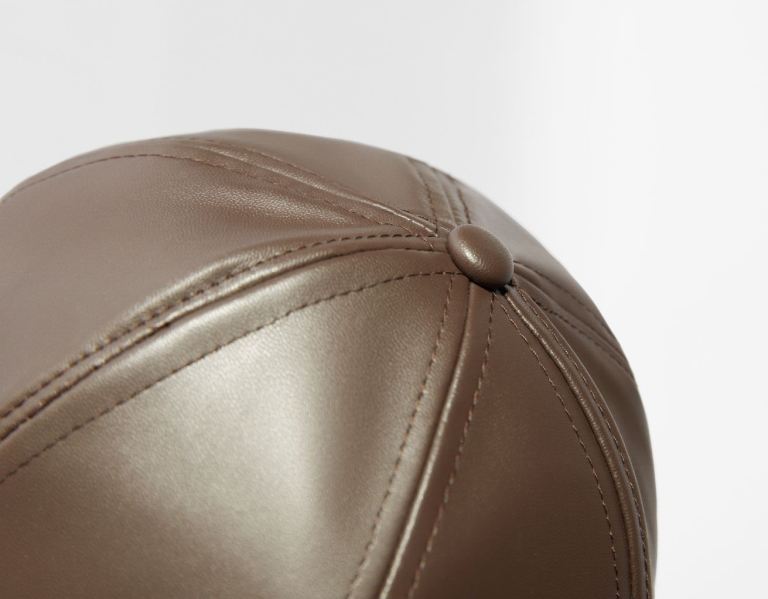 Brown Men's Bershka Faux Leather Caps | qdNIi6x0OyO