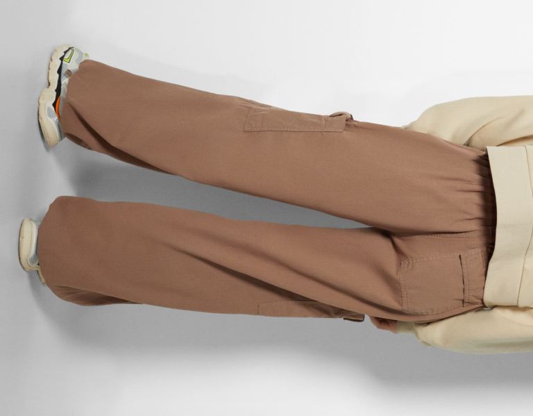 Brown Women's Bershka Cargo Parachute Pants | UzByuetYmMI