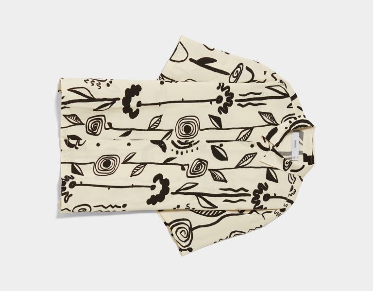 Cream Men's Bershka Printed Short Sleeve Shirts | oUEQRInKyPz