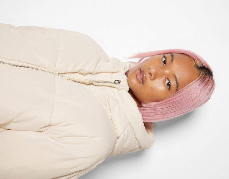 Cream Women's Bershka Oversize Hooded Puffer Jackets | To9IEwDrTis