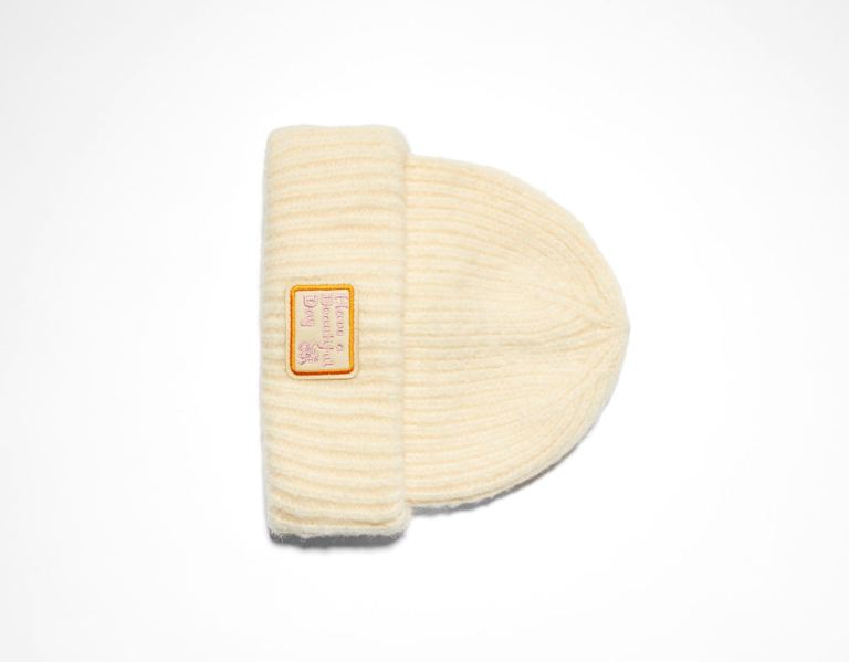 Cream Women's Bershka With Patch Beanie | waOO7PjF0Kv