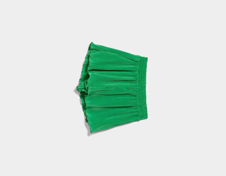 Green Women's Bershka Pleated Shorts | loccxfEHI94