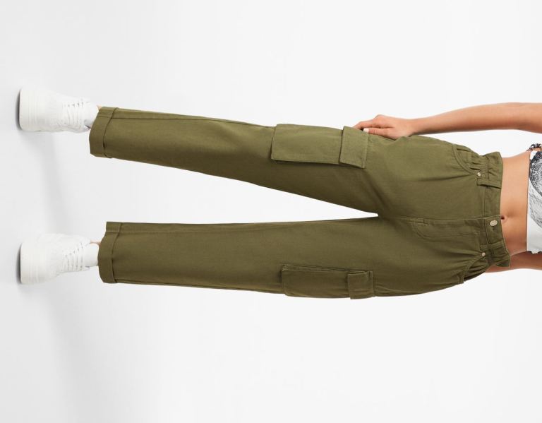 Khaki Women's Bershka Twill Cargo With Gathered Waist Pants | 9vtxqTkUbyp