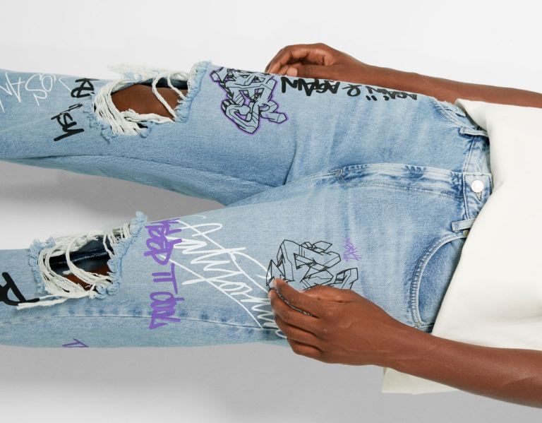 Light Blue Men's Bershka 90's Wide Graffiti Print Jeans | u09JNrj8thJ