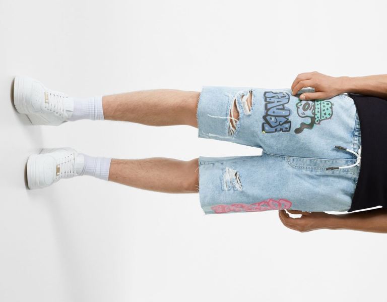 Light Blue Men's Bershka Printed Denim Sweatpants-style Bermuda Shorts | VzdBKmmTKZn