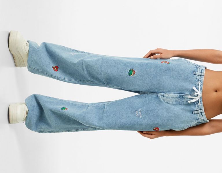 Light Blue Women's Bershka Embroidered Parachute Jeans | afjFSCQrSR8