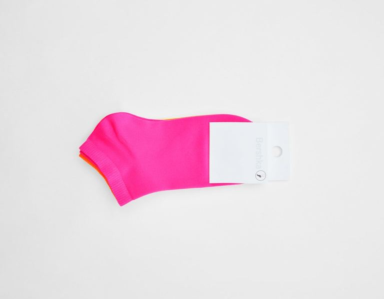 Pink Women's Bershka Graffiti Socks | istgW94cjne