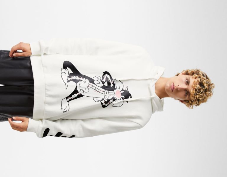 White Men\'s Bershka Looney Tunes X Coté Escrivá Print Hoodie | YXAs2ieAlHV