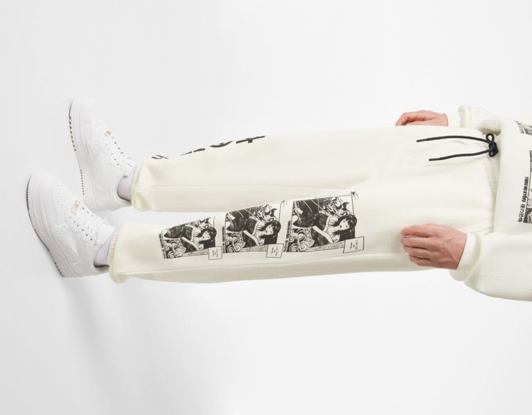 White Men's Bershka Plush Oversize Sweat With An Anime Print Pants | iBEvwFs7ylE