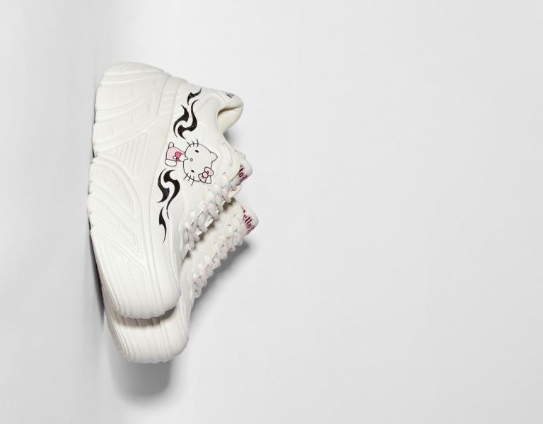 White Women's Bershka Hello Kitty High-top Sneakers | JqmWoh3fVKZ