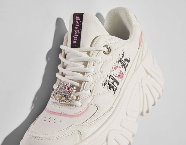 White Women's Bershka Hello Kitty Platform With Rhinestone Detail Sneakers | 66KSgqwtHlD