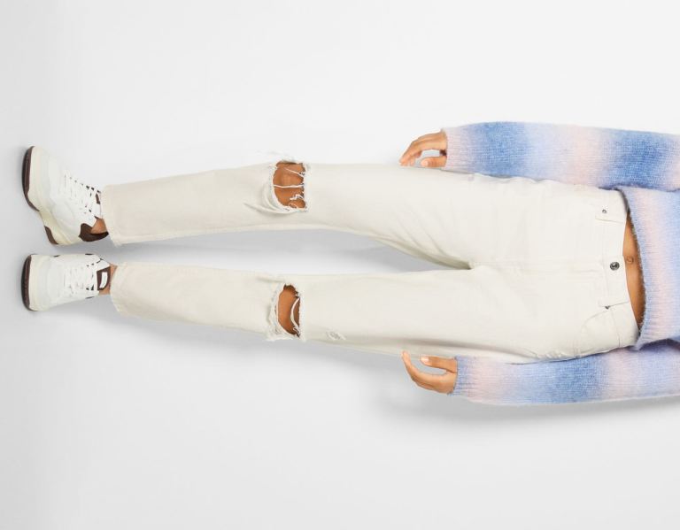 White Women's Bershka Ripped Mom Jeans | ATPUrkDySdE