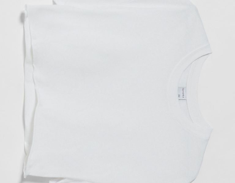 White Women's Bershka Short Sleeve Cropped T Shirts | xnGIpk7IfoK