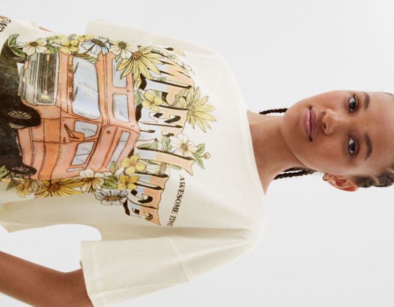 White Women's Bershka Short Sleeve With Print T Shirts | uBSGEJWVnm6