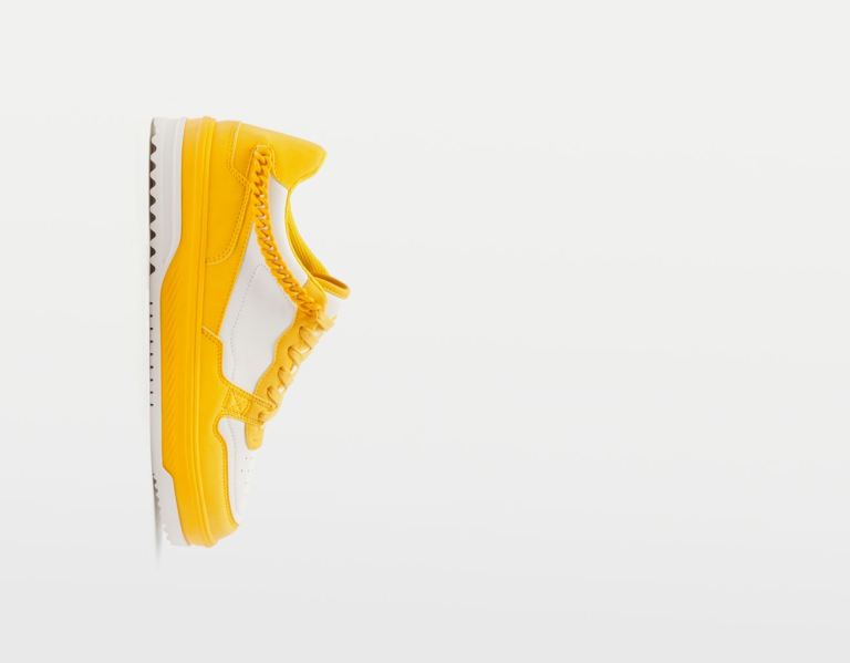 Yellow Men's Bershka Contrasting Chain Trainers | 9jz3sksRWsZ