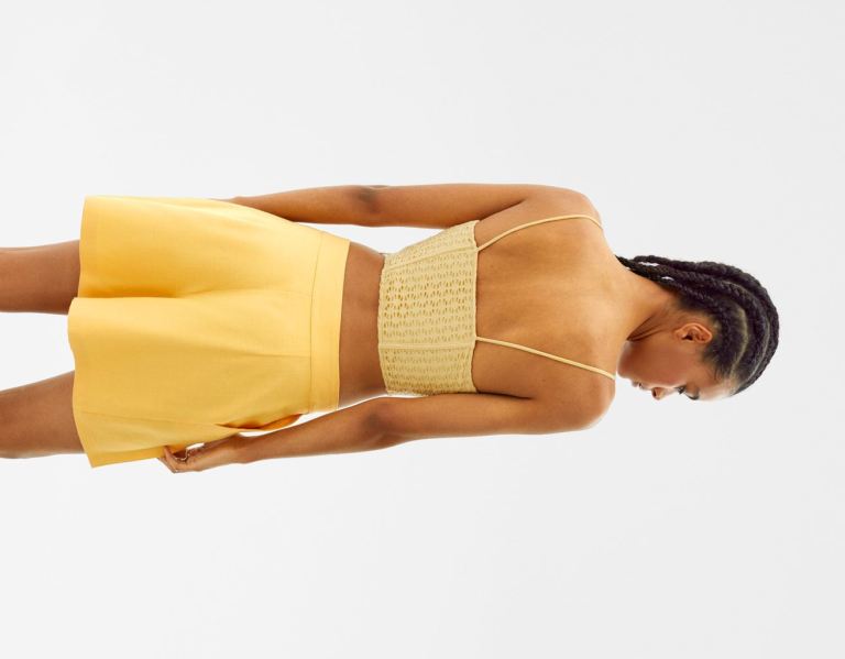 Yellow Women's Bershka Tailored Bermuda With Pleats Shorts | RszTFrsUm2r